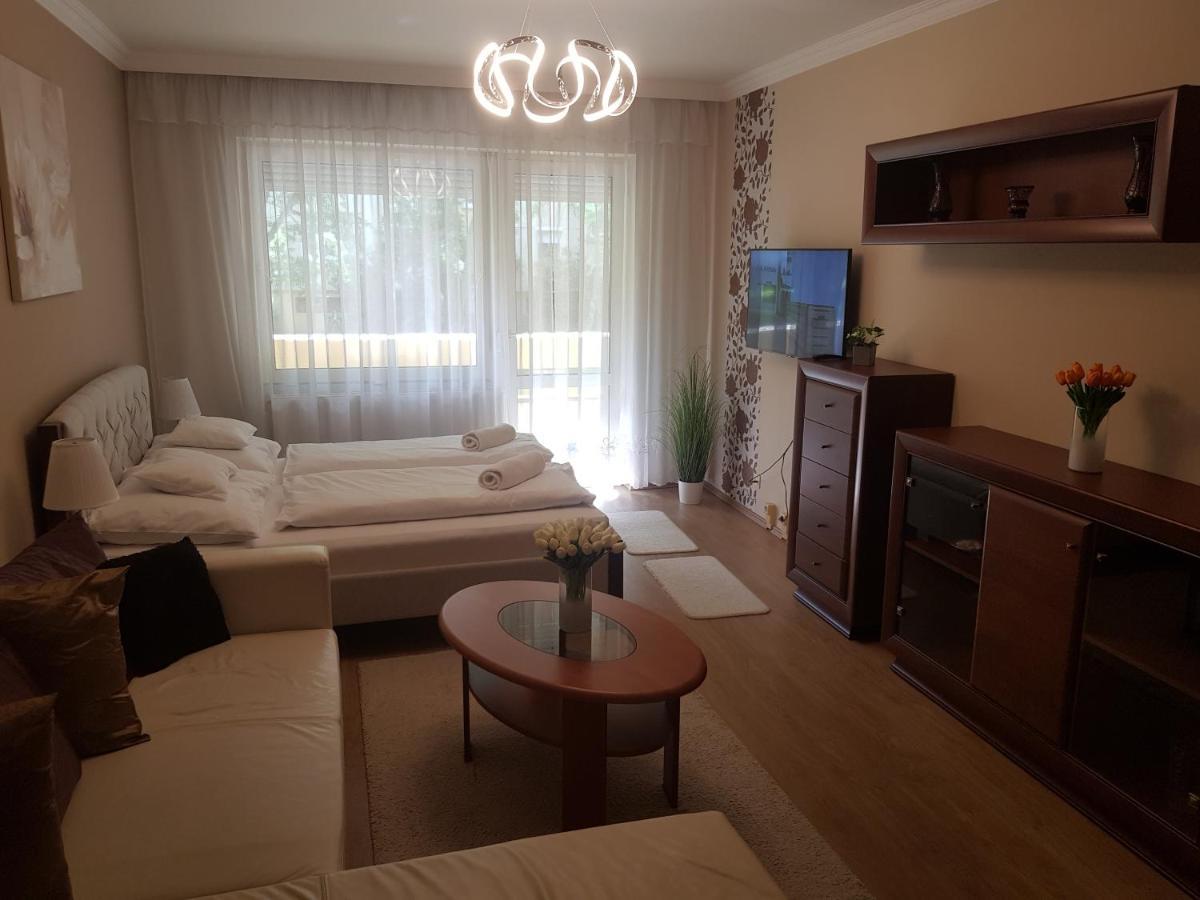 Appartement Jokai Apartman Szarvas Extérieur photo